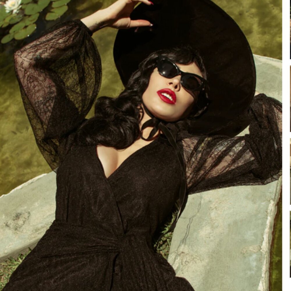 La Femme en Noir Black Widow Wrap Gown in Black Lace size XL by Micheline Pitt - Picture 3 of 7